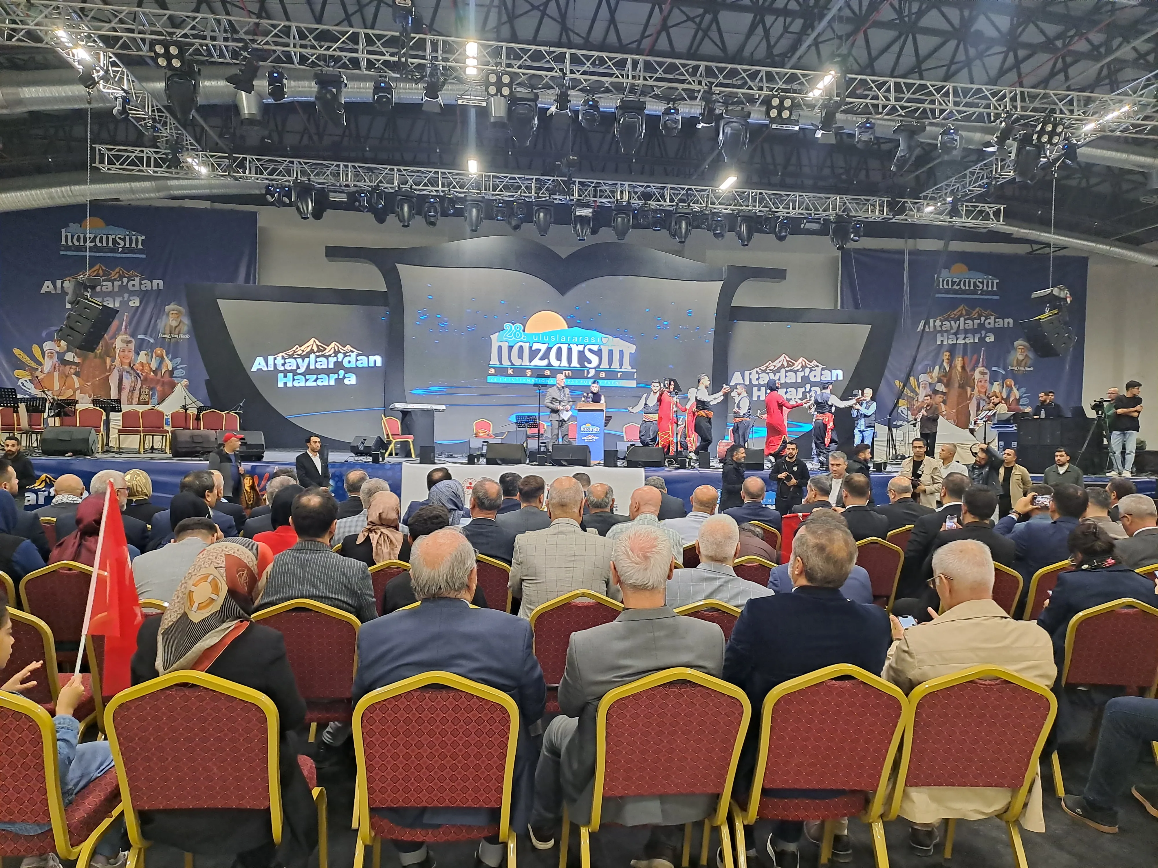 28.HAZAR ŞİİR AKSAMLARI BAŞLADI.