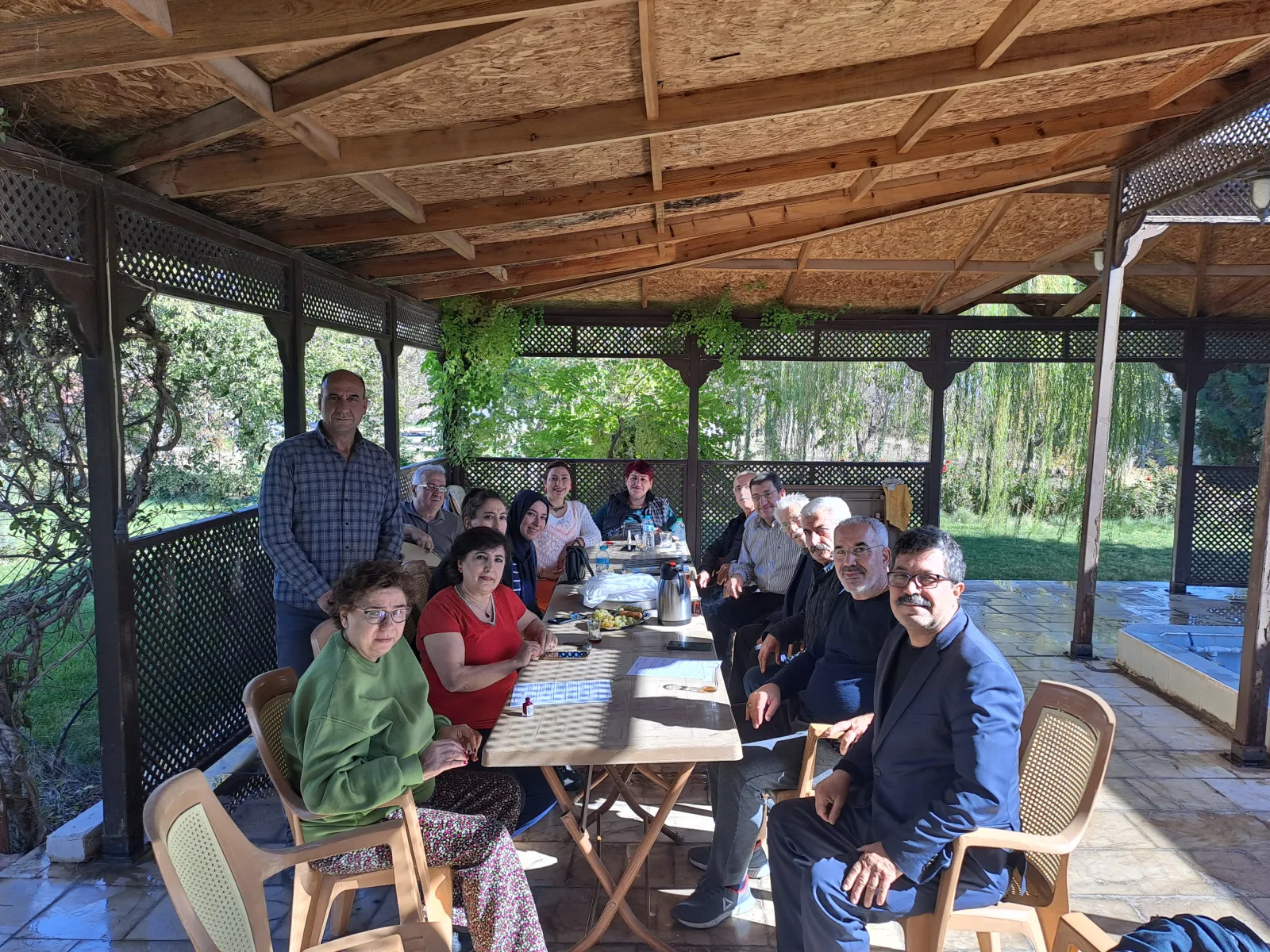 Video: FASL -I BAHAR TÜRK MÜZİĞİ KOROSU HAYAT VERİYOR.