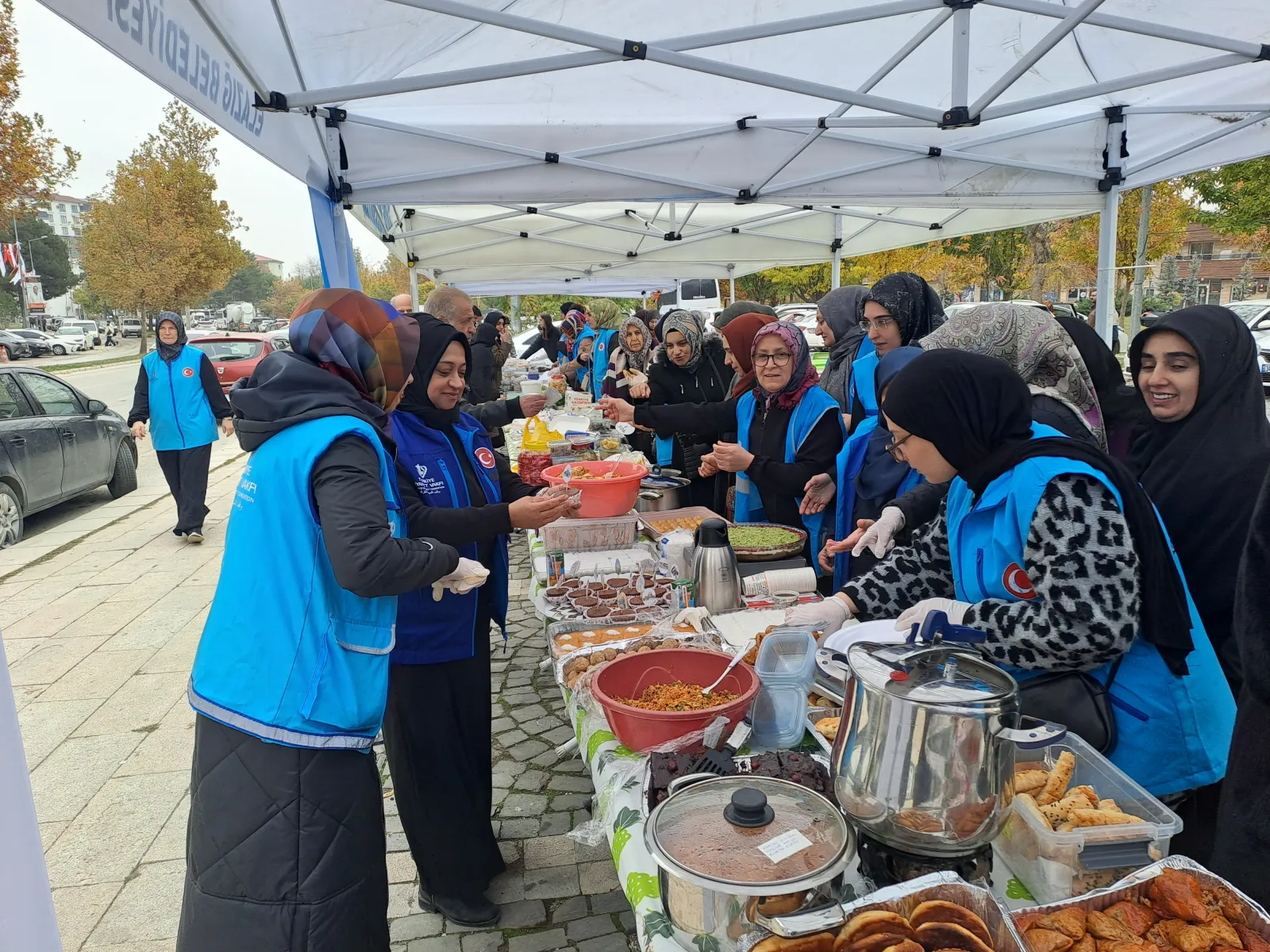 Manşet: TDV ELAZIG VAKFI  ŞUBESİ GAZZE İÇIN KERMES DÜZENLEDİ