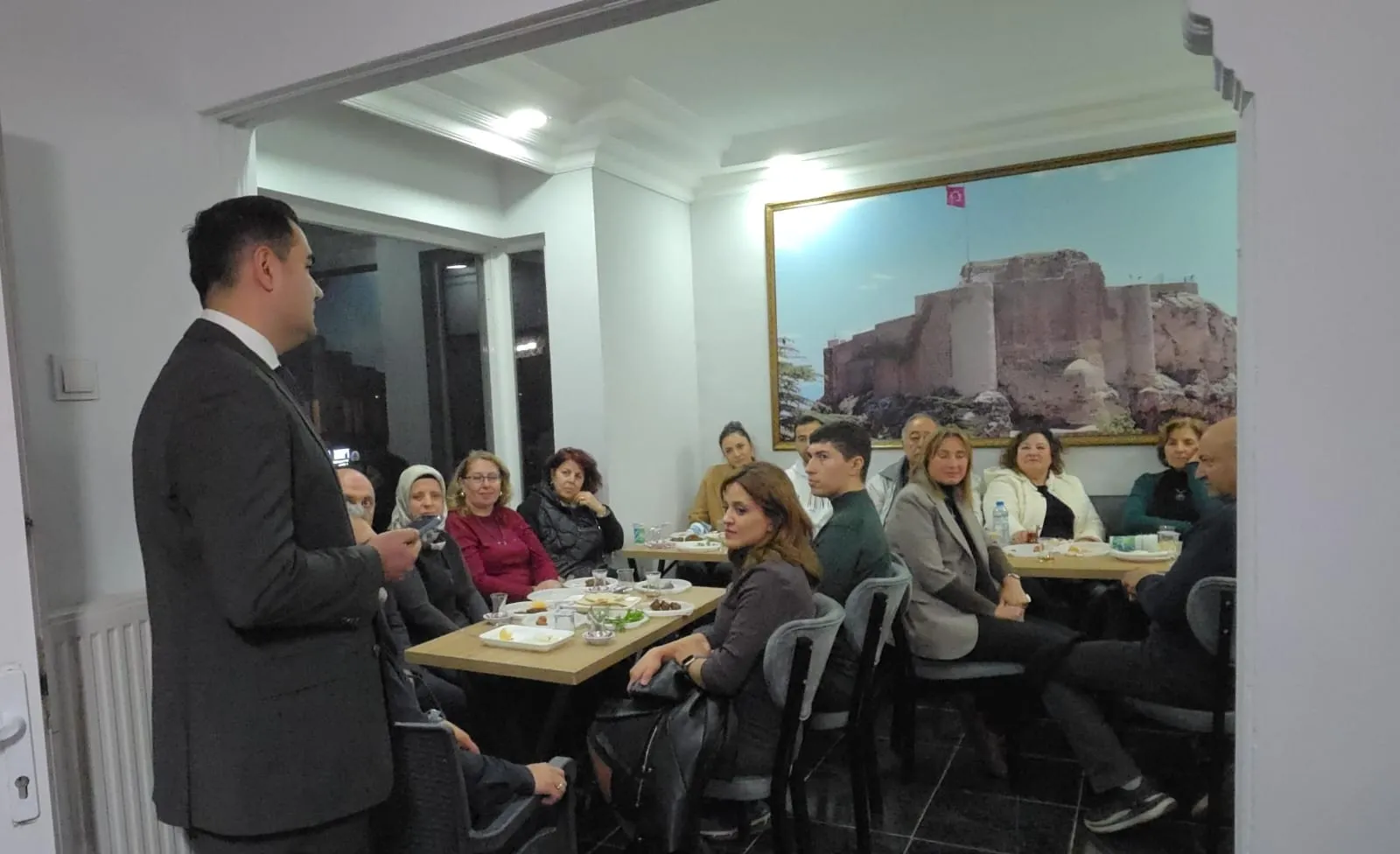 Manşet: ESKİŞEHİR ELAZIĞLILAR DERNEĞİ ELAZIĞ'DA