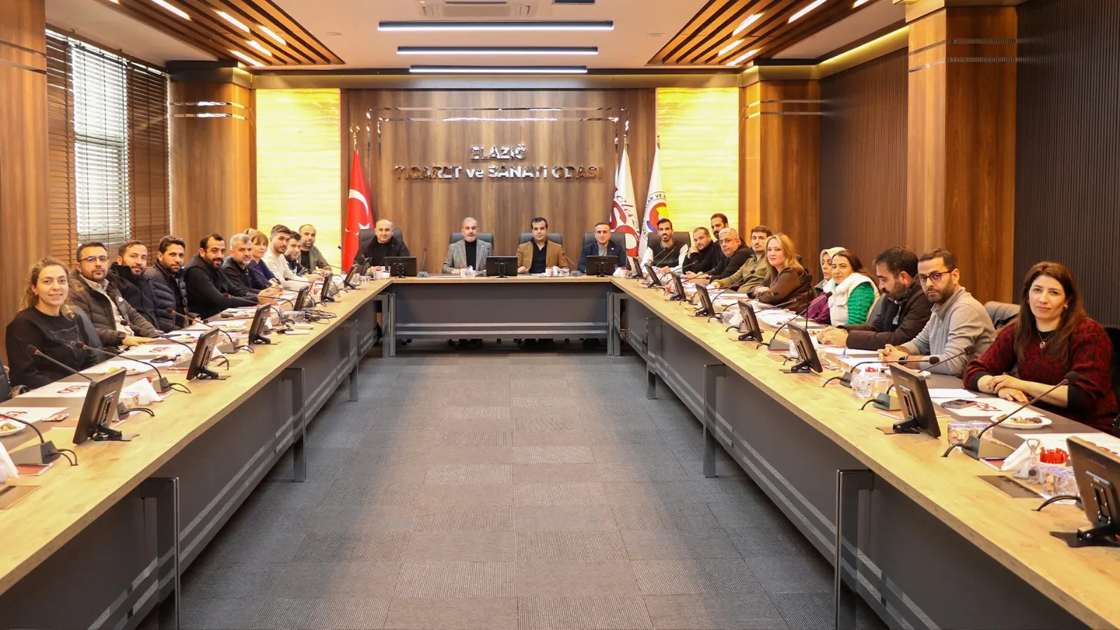 Manşet: JELOJİ VE JEOFİZİK SEKTÖRÜ ELAZIĞ TSO’DA BULUŞTU