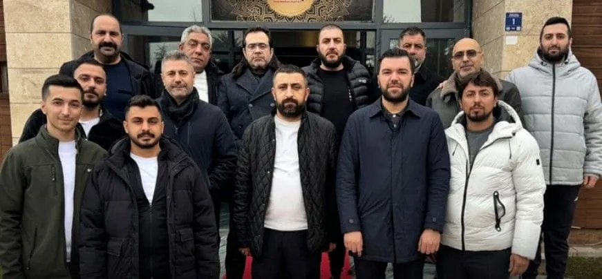 Manşet: ELAZIĞSPOR YÖNETİMİ, TARAFTAR GRUP LİDERLERİYLE BULUŞTU