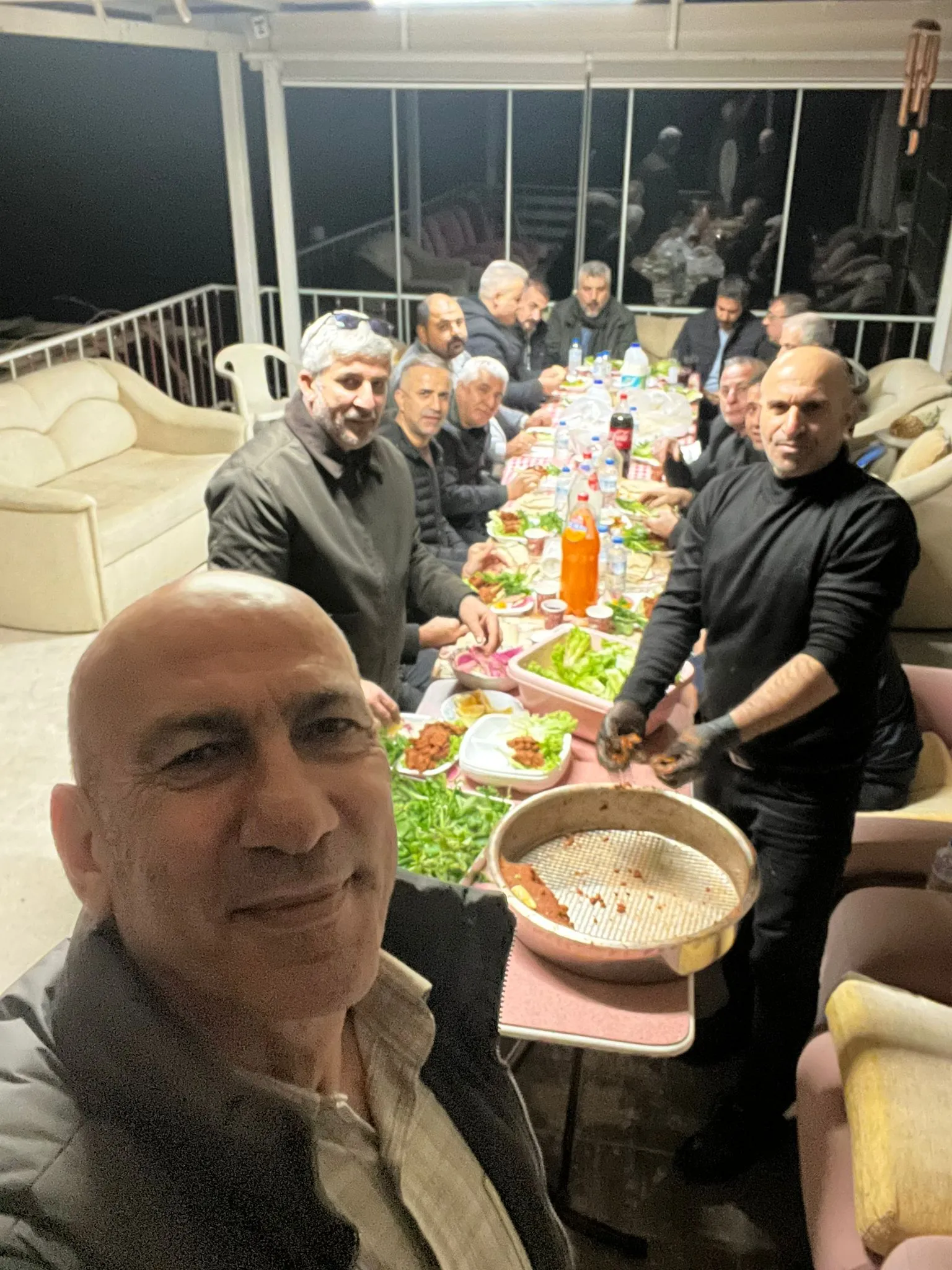 Manşet: BURSA TEMSİLCİMİZ HARUN ALSANCAK, BURSA'DA YAŞAYAN HEMŞEHRİLERİMİZE EĞLENCE GECESİ DÜZENLEDİ