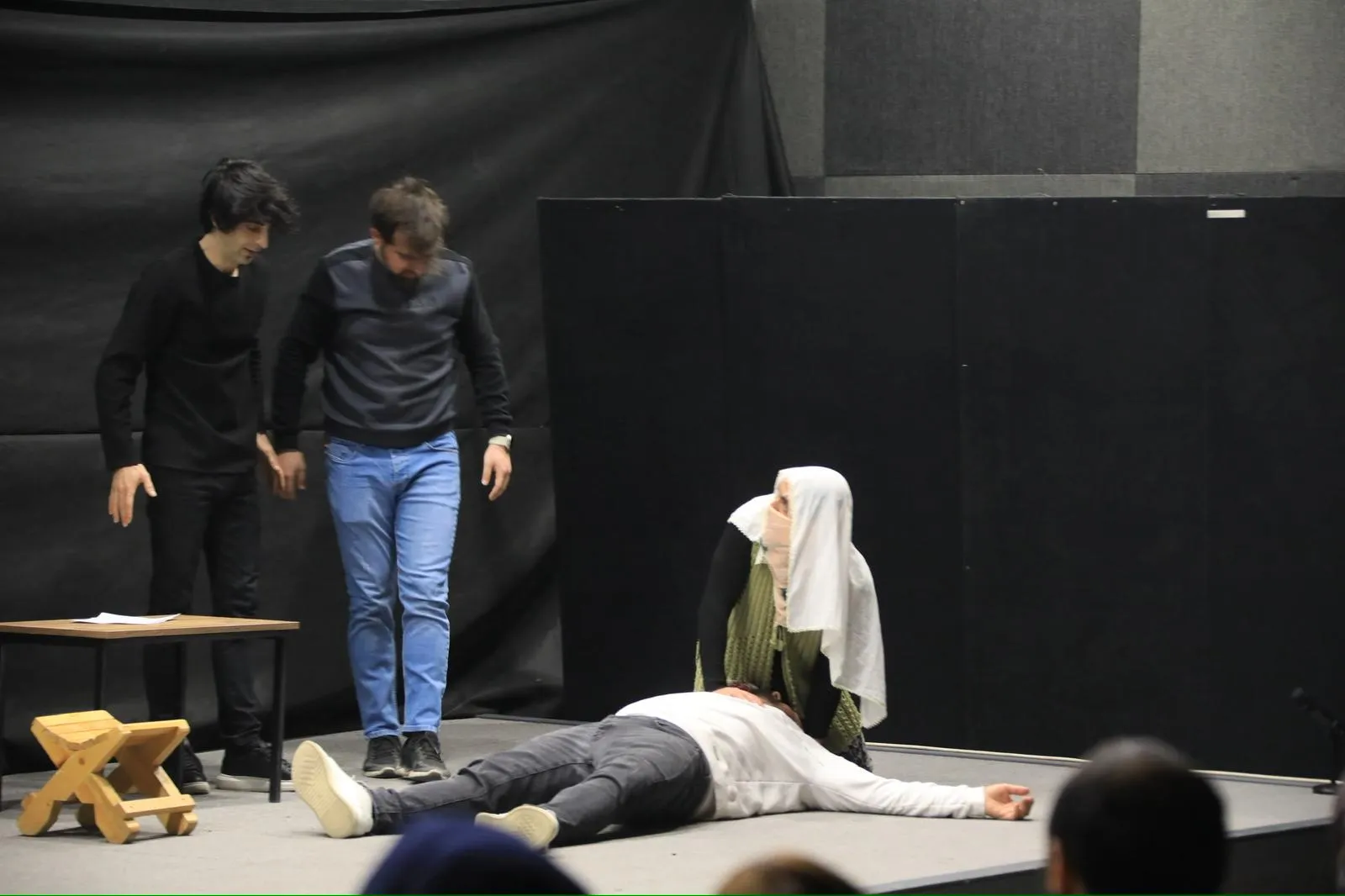 Manşet: ELAZIĞ BELEDİYESİ RAMAZAN ETKİNLİKLERİNDE, “FAZİLET TEYZE” İSİMLİ GÖSTERİ SAHNE ALDI.