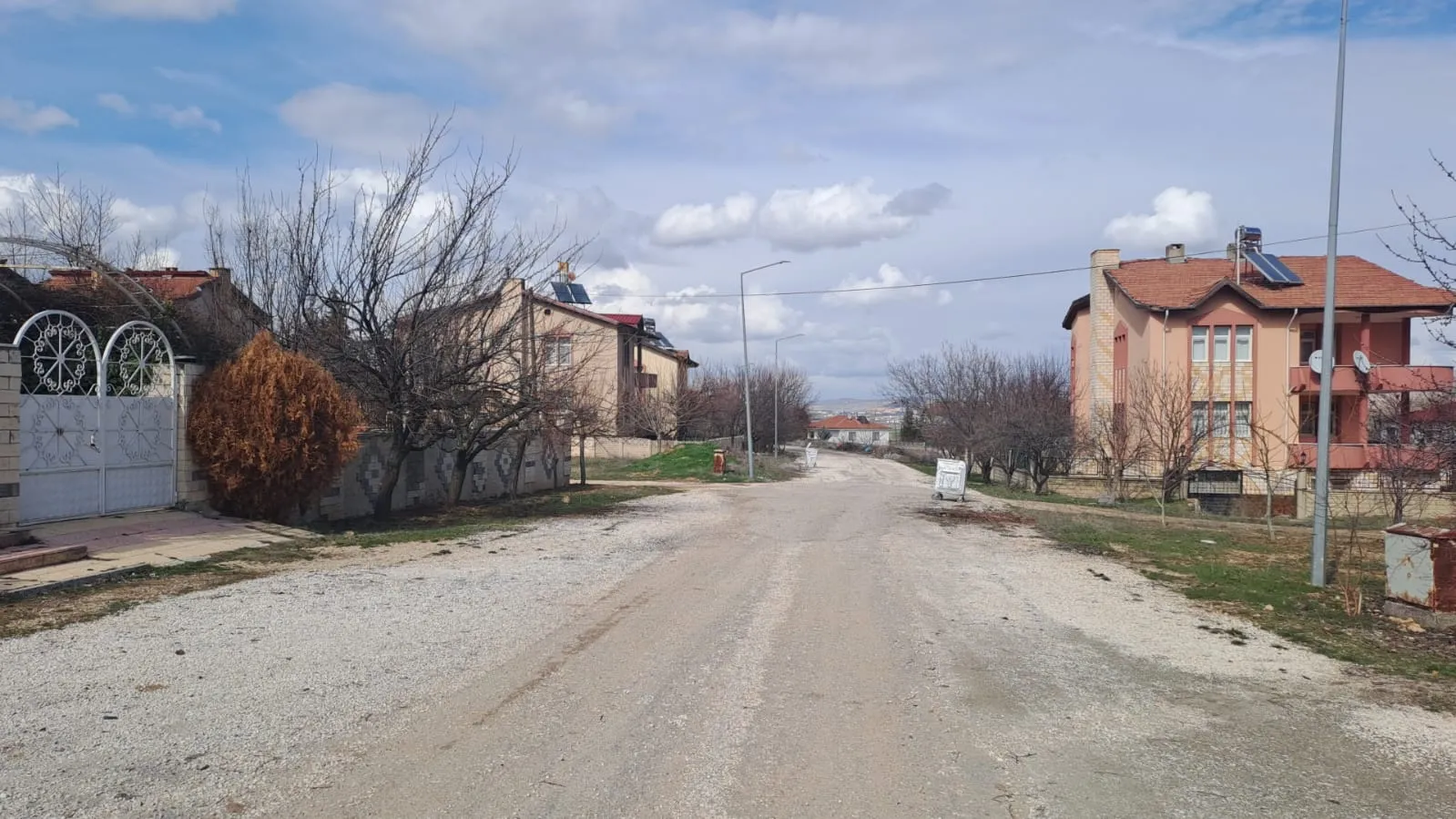 Manşet: SAHİPSİZ HANKENDİ VİLLALARINDA SULAR HALA KESİK..!