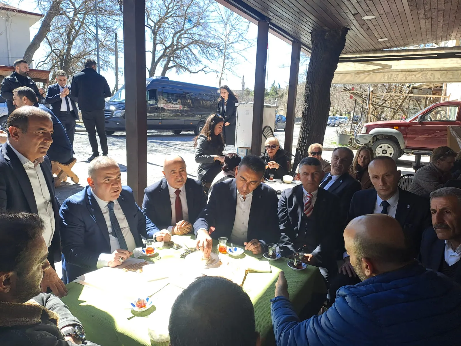 Manşet: DOST PARTİ GENEL BAŞKANI  RIDVAN EŞİN ELAZIĞ'DA