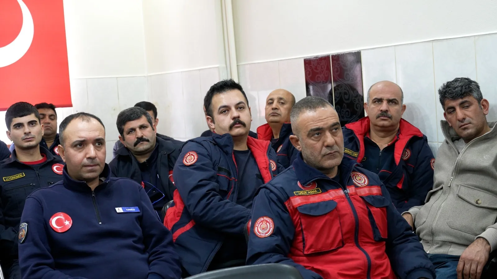 Manşet: ELAZIĞ İTFAİYESİ’NDEN PERSONELE KBRN FARKINDALIK EĞİTİMİ