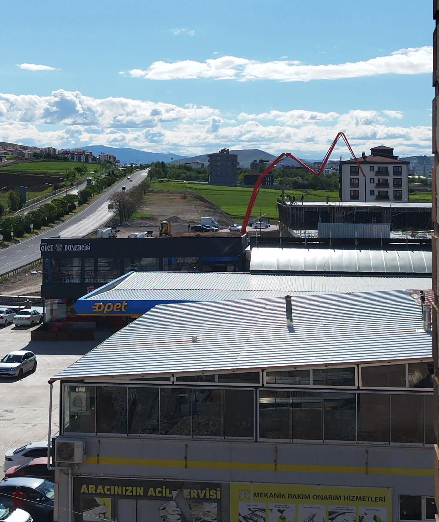 Manşet: YENİ ŞEHİR GÜNEY ÇEVRE YOLU DİKKAT ÇEKİYOR