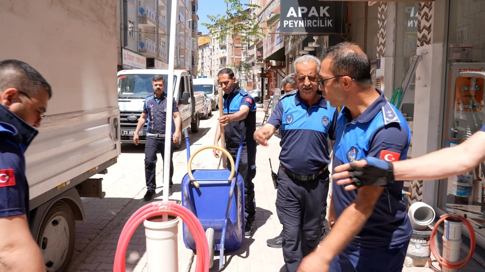 Manşet: ELAZIĞ BELEDİYESİ ZABITA EKİPLERİNDEN DENETİM