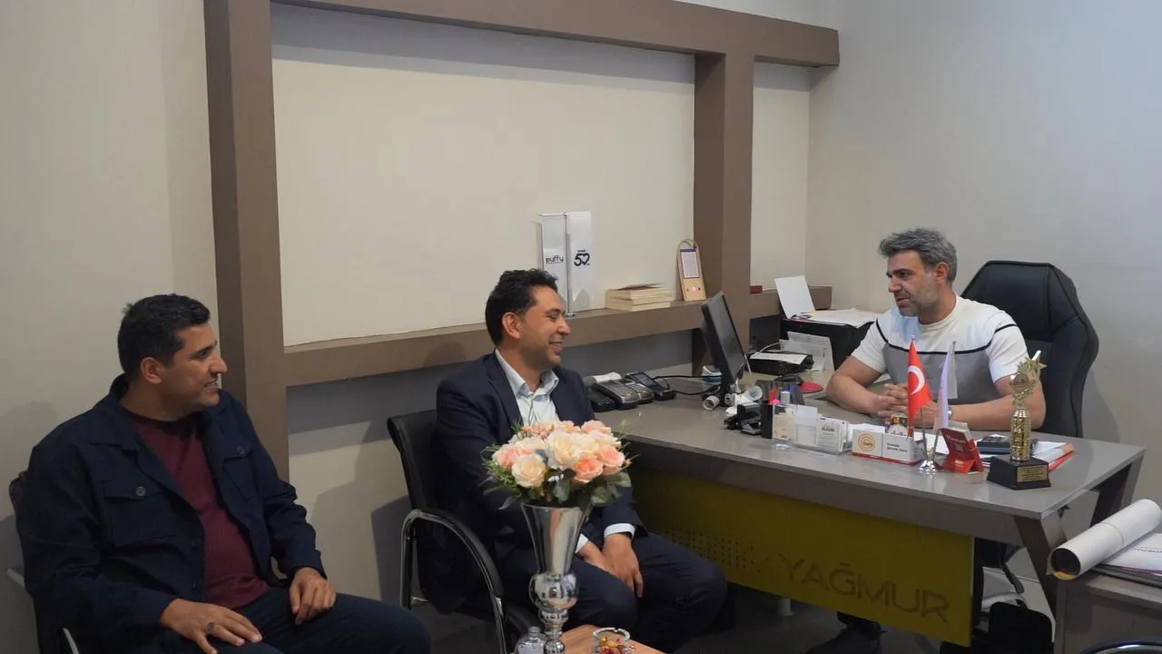 Manşet: ELAZIĞ TİCARET VE SANAYİ ODASI BAŞKAN ADAYI NURULLAH ÖNER ESNAF ZİYARETLERİ GERÇEKLEŞTİRDİ