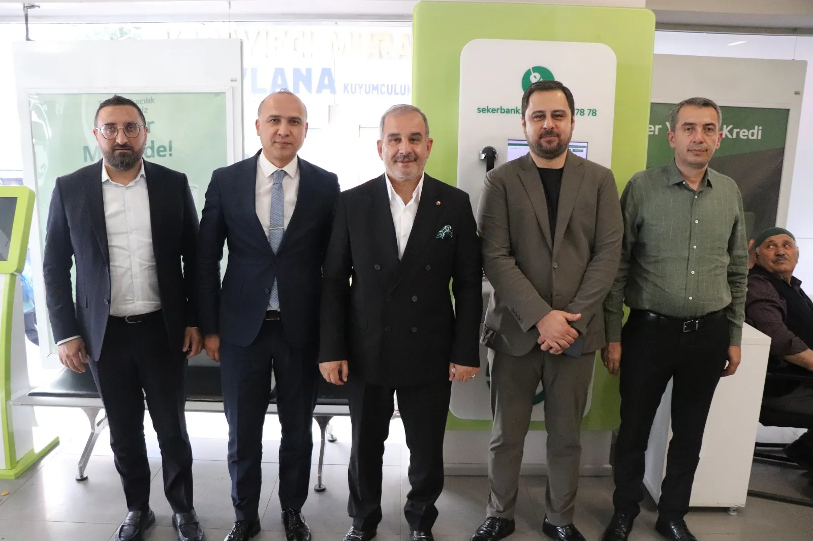 Manşet: BAŞKAN ALAN'DAN BANKALARA NEFES KREDİSİ ZİYARETİ