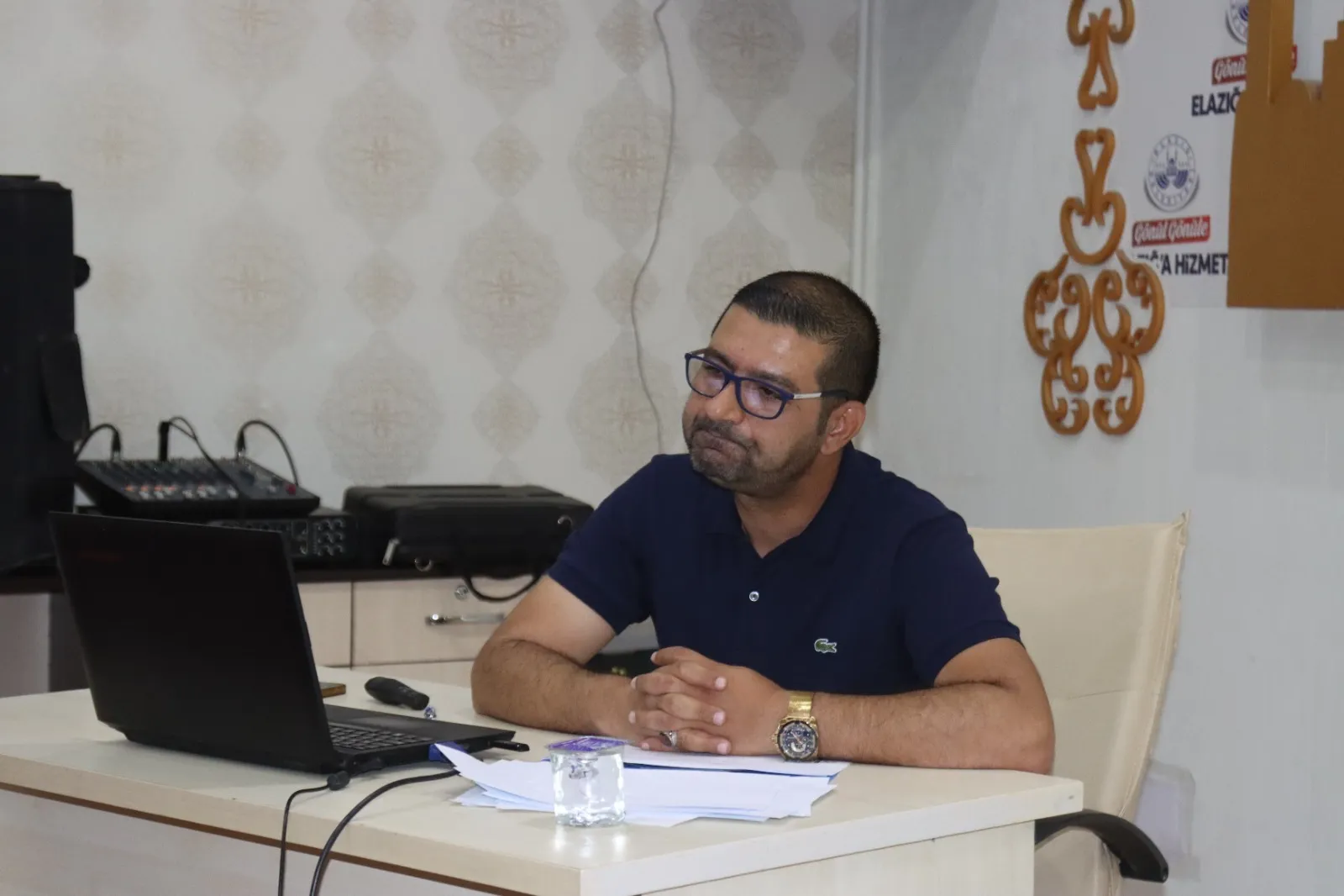 Manşet: ELAZIĞ BELEDİYESİ’NDEN “KADINA YÖNELİK ŞİDDETLE MÜCADELE” SEMİNERİ