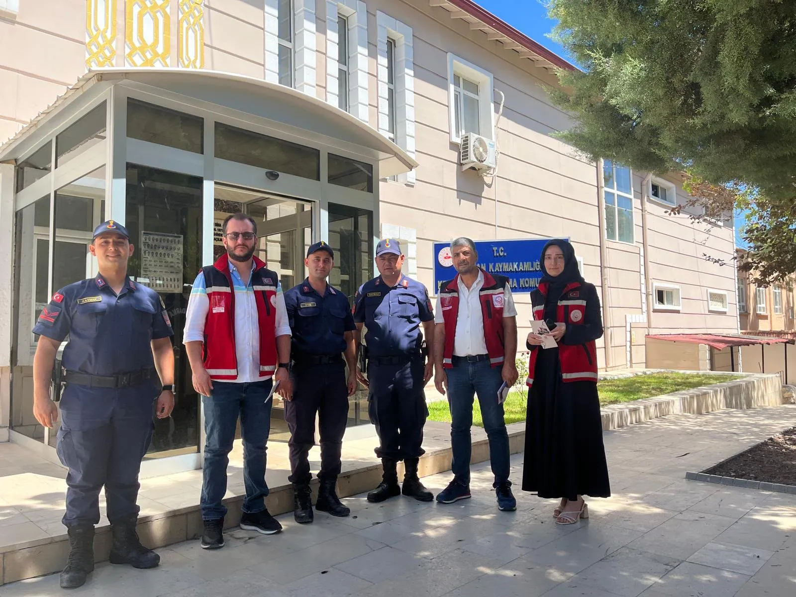 Manşet: MOBİL SOSYAL HİZMET ARACI MADEN İLÇEMİZDEYDİ