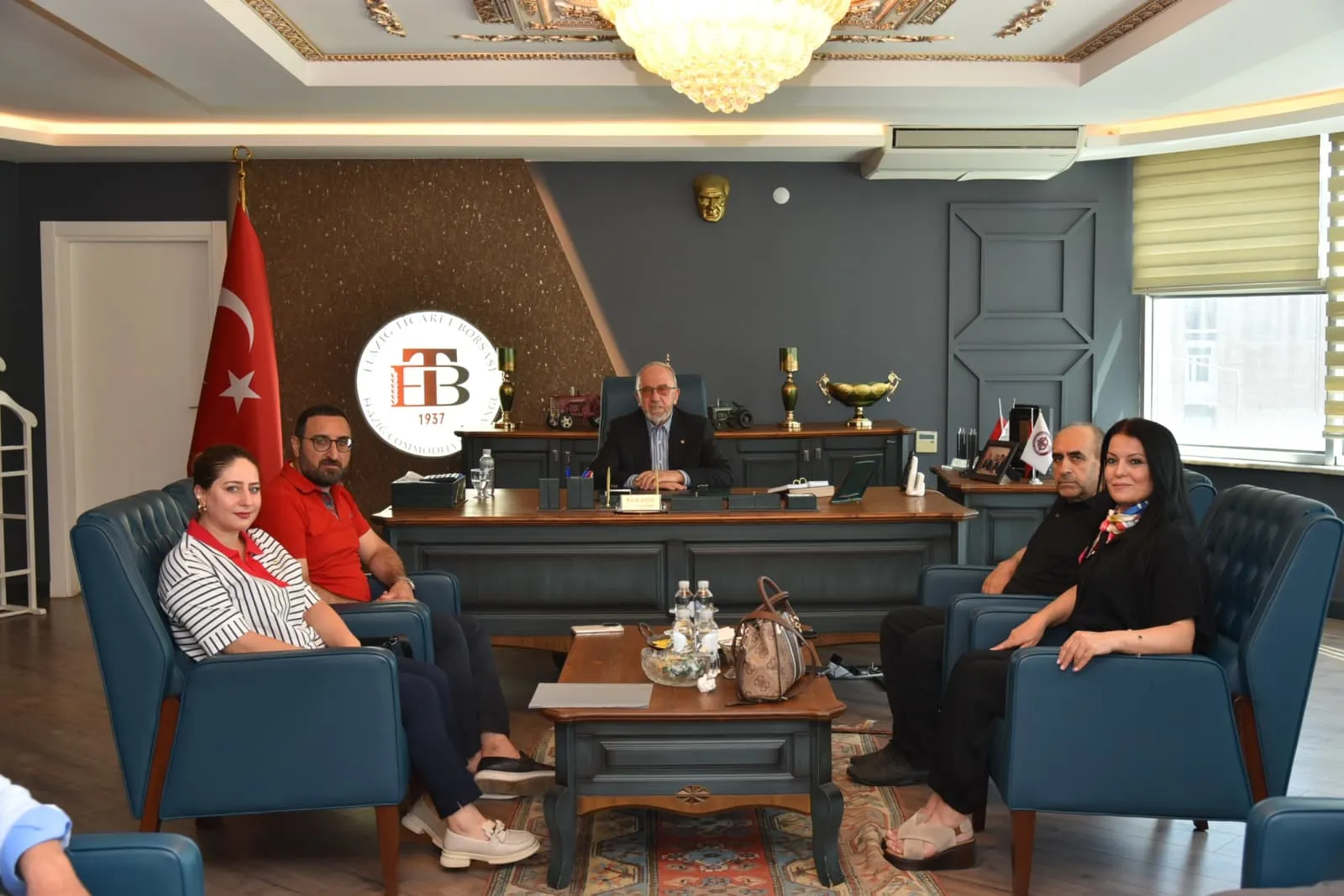 Manşet: ELAZIĞ TİCARET BORSASI ÜYELERİNE ÖZEL HAYAT HASTANESİ İLE İMZALANAN PROTOKOL İNDİRİMİ %30'A YÜKSELTİLDİ