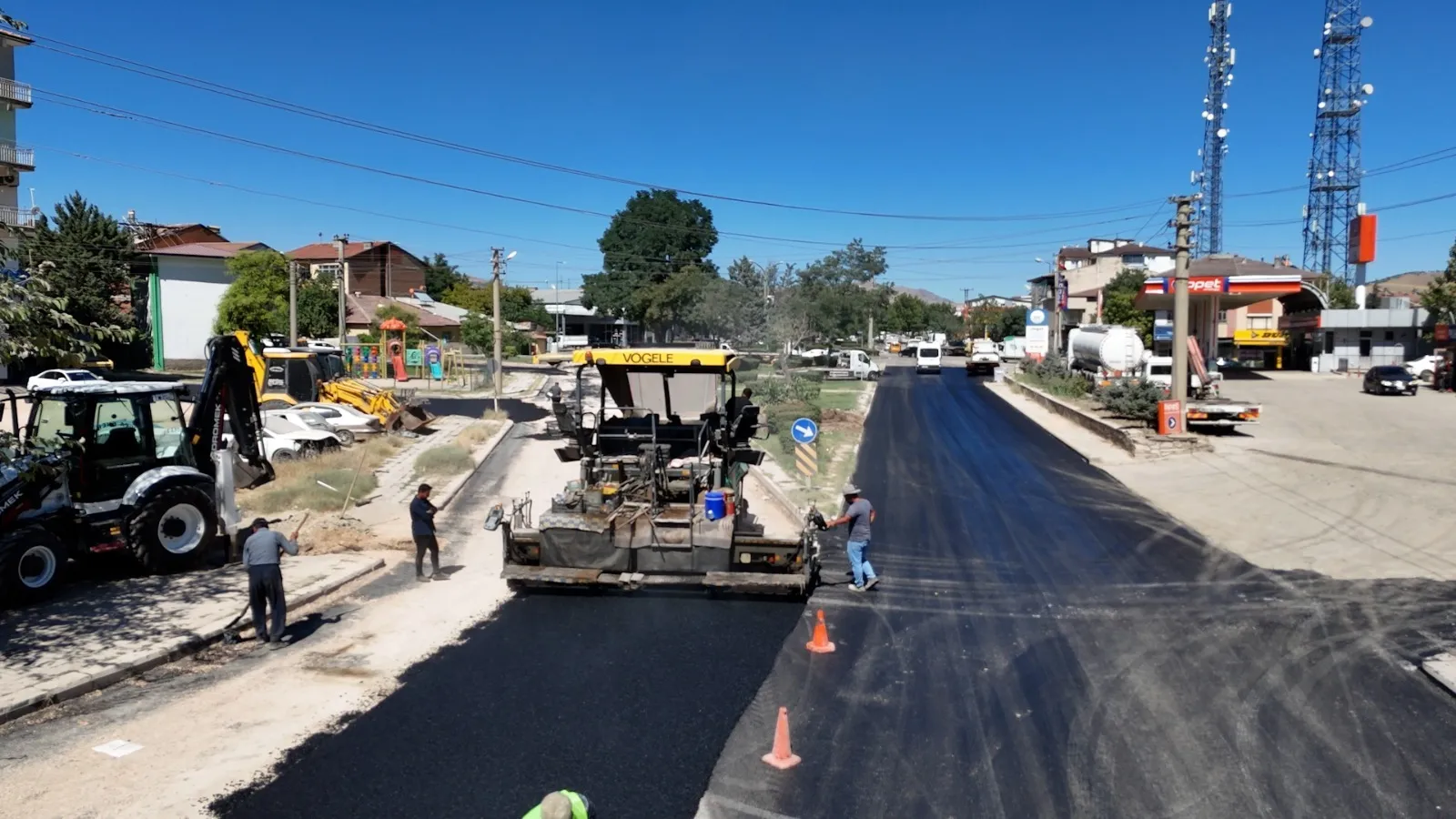 Manşet: SANAYİ MAHALLESİ’NDE YOL YENİLEME ÇALIŞMALARI TAMAMLANDI