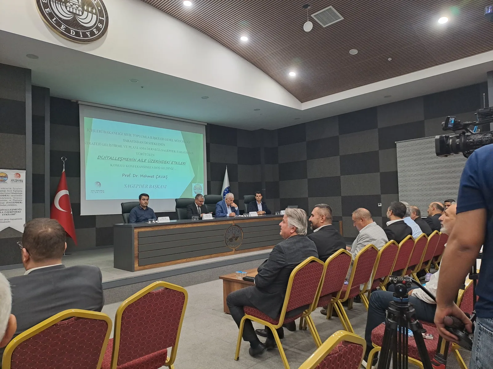 Manşet: SAGEPDER SEMIİNER DÜZENLEDİ