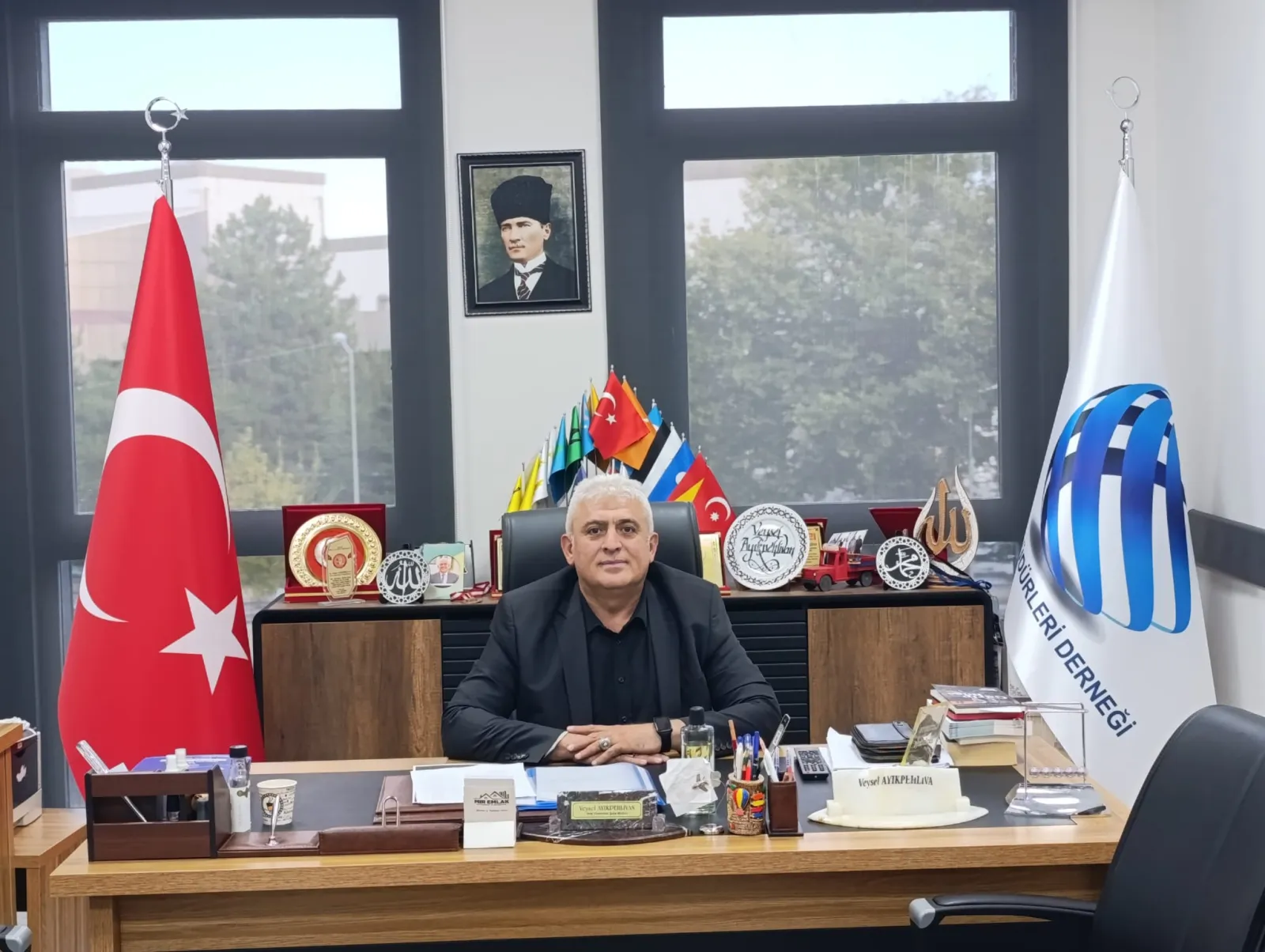 Manşet: ELAZIĞ ŞUBE MÜDÜRLERİ TEMSİLCİLİGİNDEN AÇIKLAMA