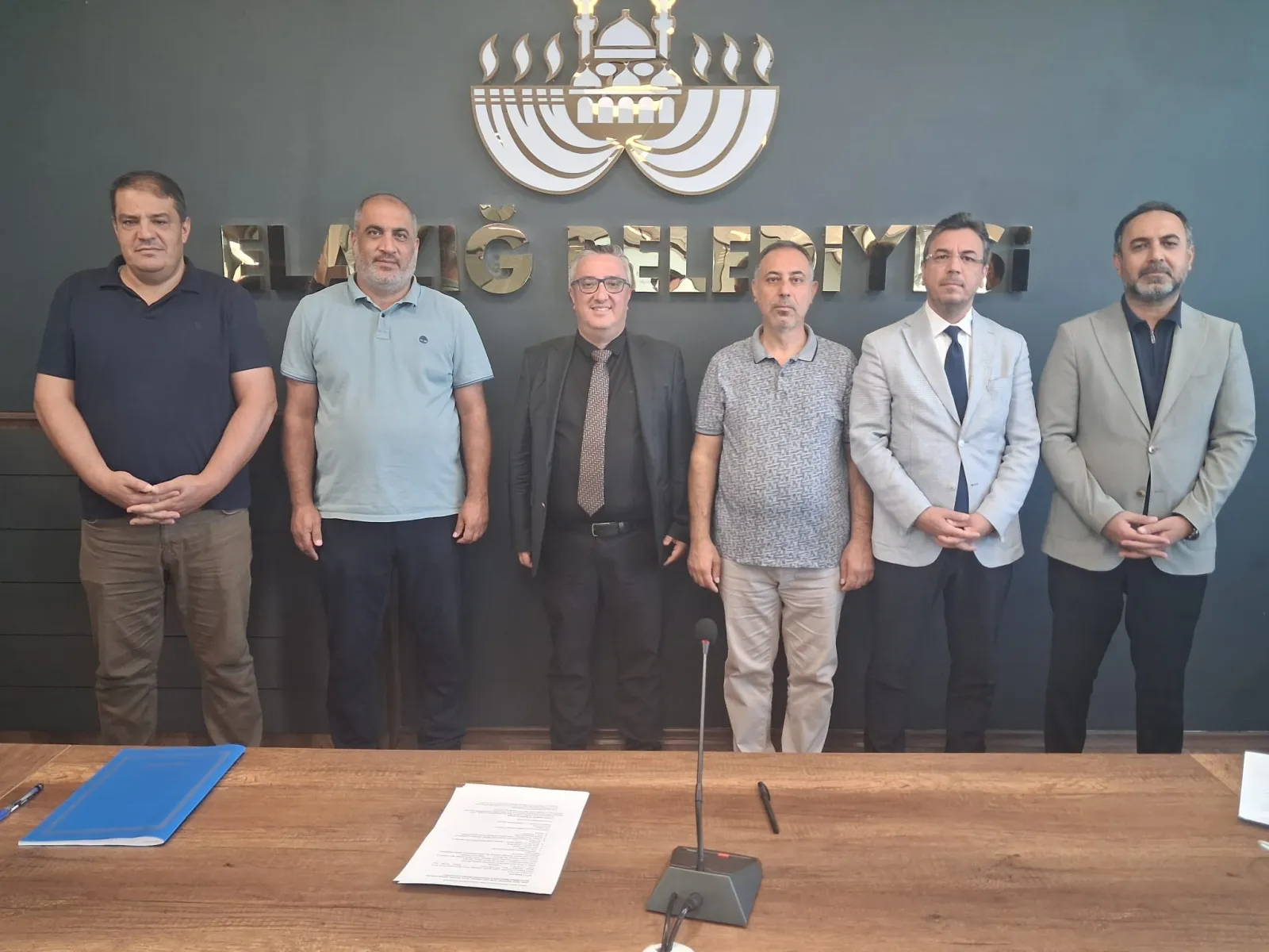 Manşet: YAZARLAR BİRLİGİ ELAZIĞ ŞUBESİN DE BAYRAK DEĞİŞİMİ