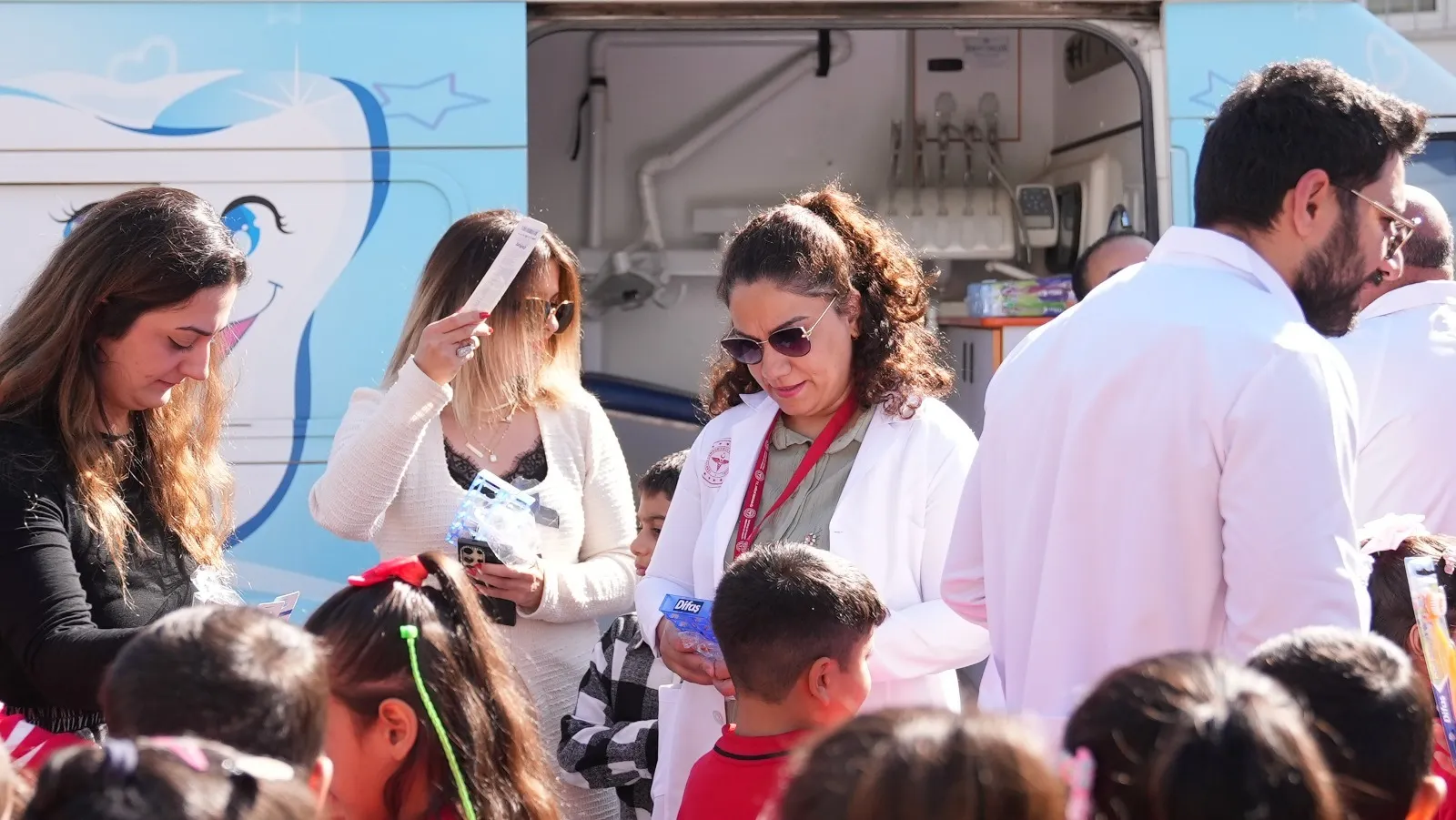 Manşet: ELAZIĞ BELEDİYESİNDEN MİNİKLERE AĞIZ VE DİŞ SAĞLIĞI EĞİTİMİ